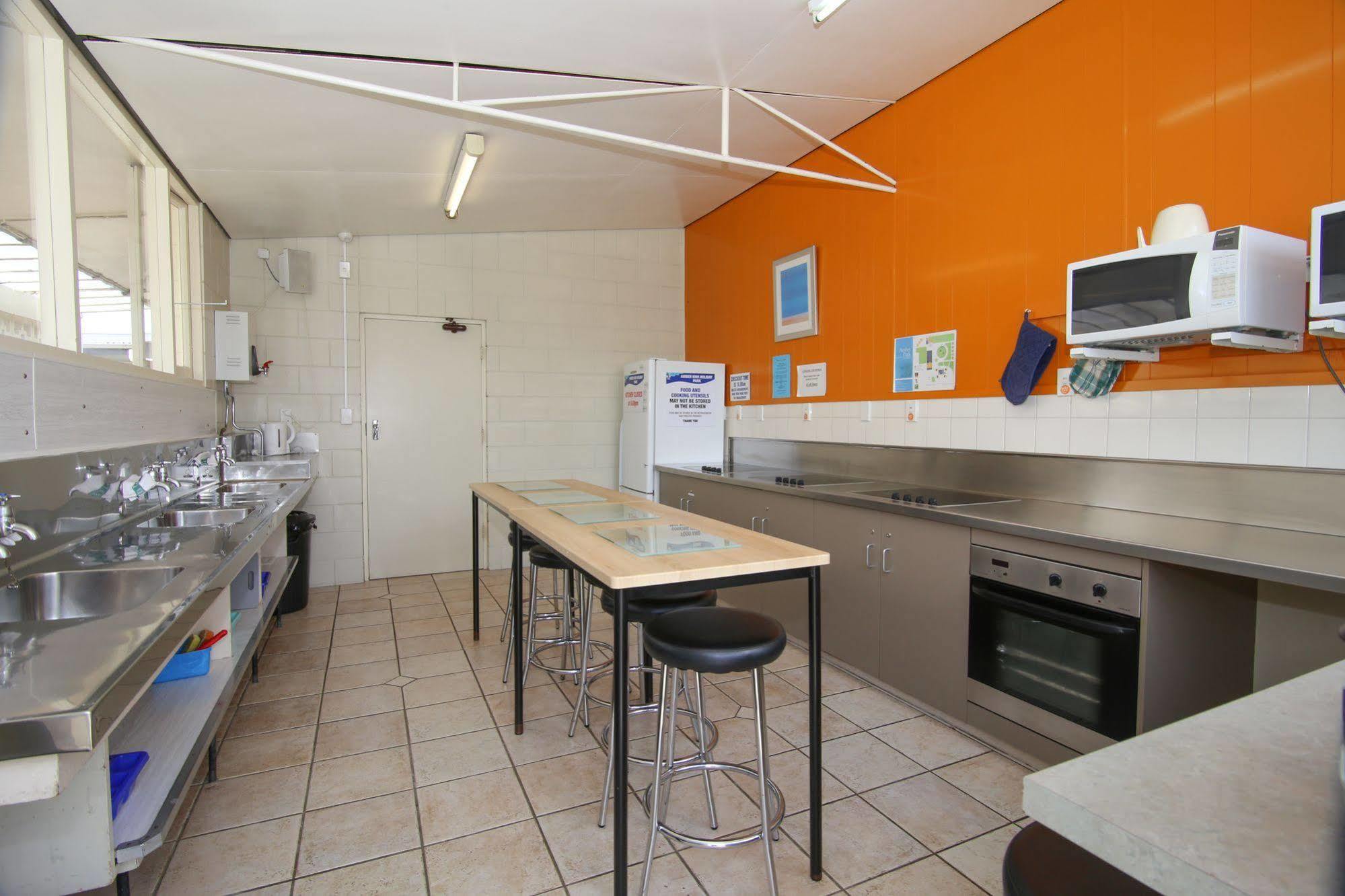 Amber Kiwi Holiday Park & Motels Christchurch Extérieur photo
